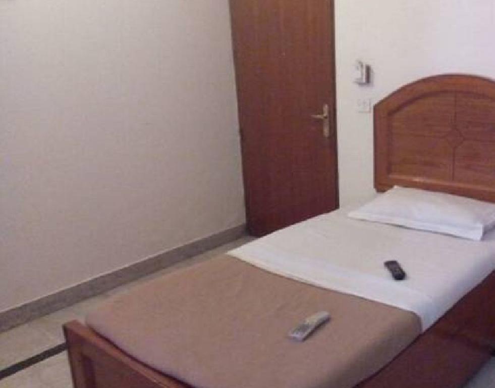 Mahalaxmi Plaza Hotel Faridabad Rum bild